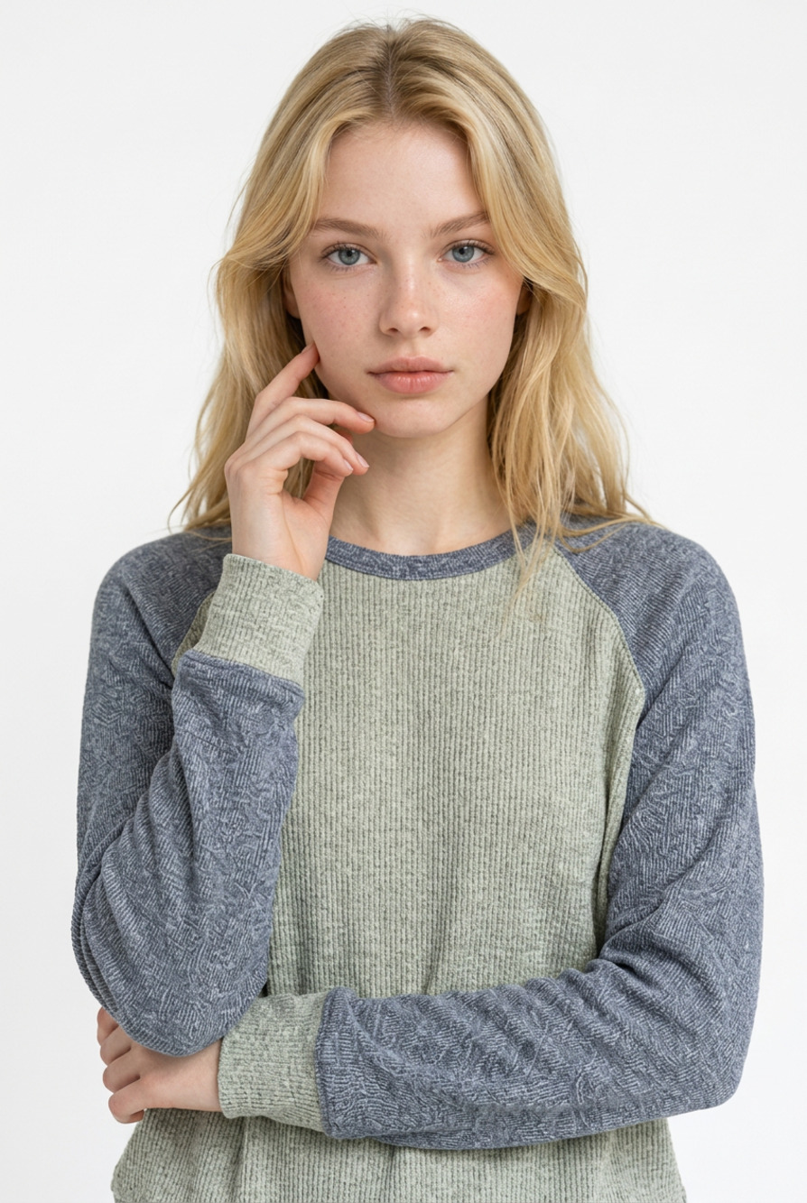 NWOT Women's Alternative Sweatshirt size Small